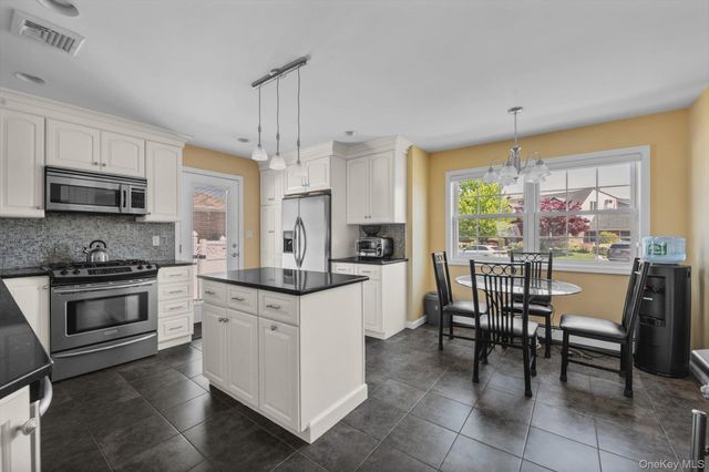 418 Parker Avenue, Levittown, NY 11756