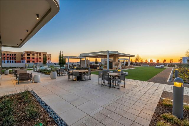 7901 Windrose Avenue 2104, Plano, TX 75024