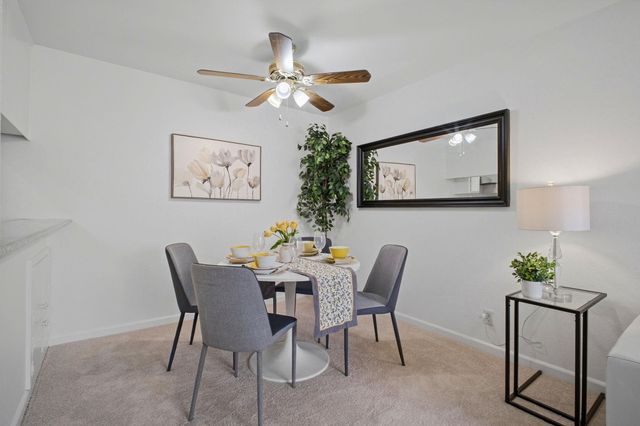 165 Aurora Plz, Union City, CA 94587