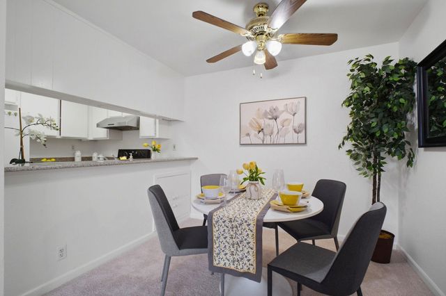 165 Aurora Plz, Union City, CA 94587