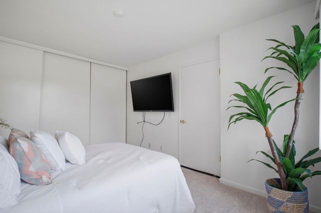 165 Aurora Plz, Union City, CA 94587