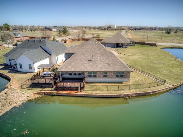 1404 Katelyn Court, Yukon, OK 73099
