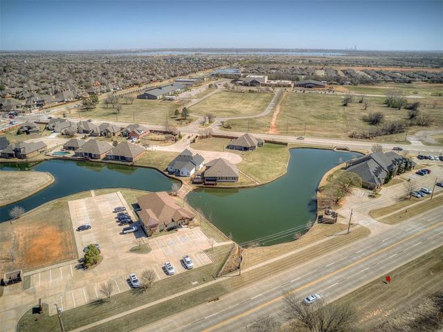 1404 Katelyn Court, Yukon, OK 73099