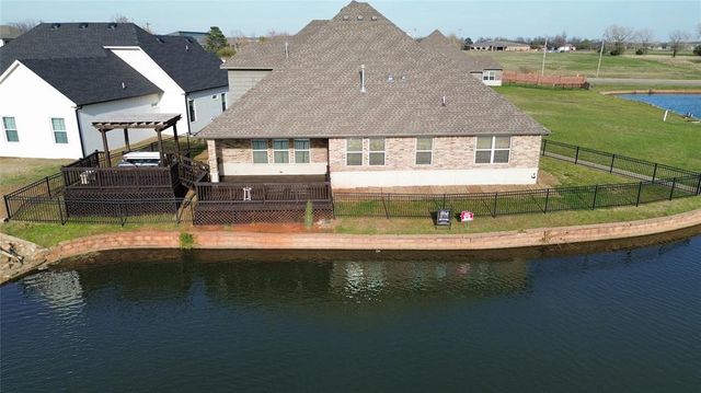 1404 Katelyn Court, Yukon, OK 73099