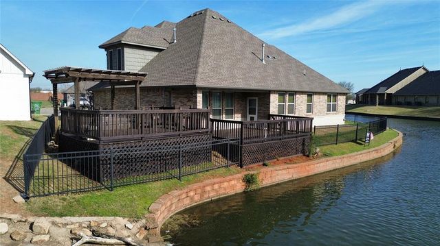 1404 Katelyn Court, Yukon, OK 73099