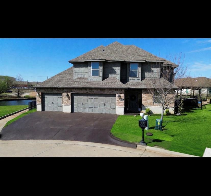 1404 Katelyn Court, Yukon, OK 73099