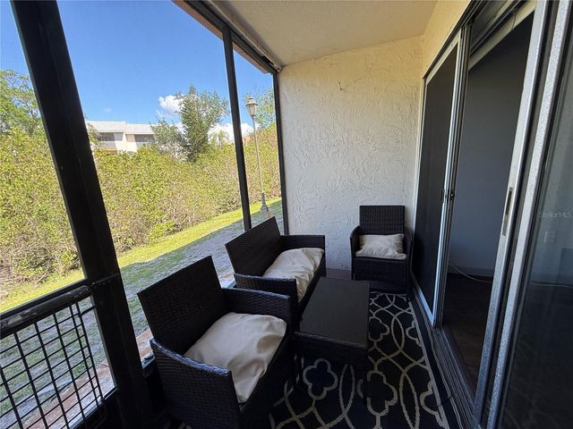 621 99TH AVENUE N 102, St Petersburg, FL 33702