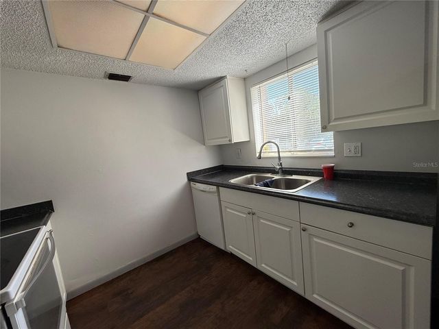 621 99TH AVENUE N 102, St Petersburg, FL 33702