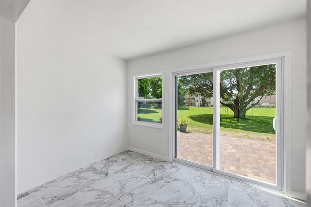 330 NE 26th Avenue 112, Boynton Beach, FL 33435