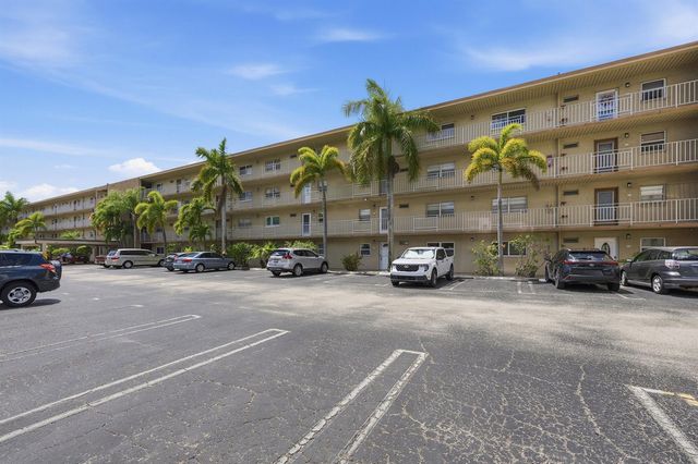 330 NE 26th Avenue 112, Boynton Beach, FL 33435