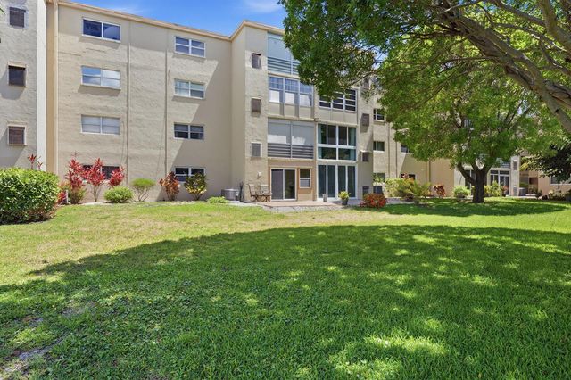 330 NE 26th Avenue 112, Boynton Beach, FL 33435