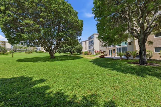 330 NE 26th Avenue 112, Boynton Beach, FL 33435