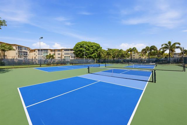 330 NE 26th Avenue 112, Boynton Beach, FL 33435