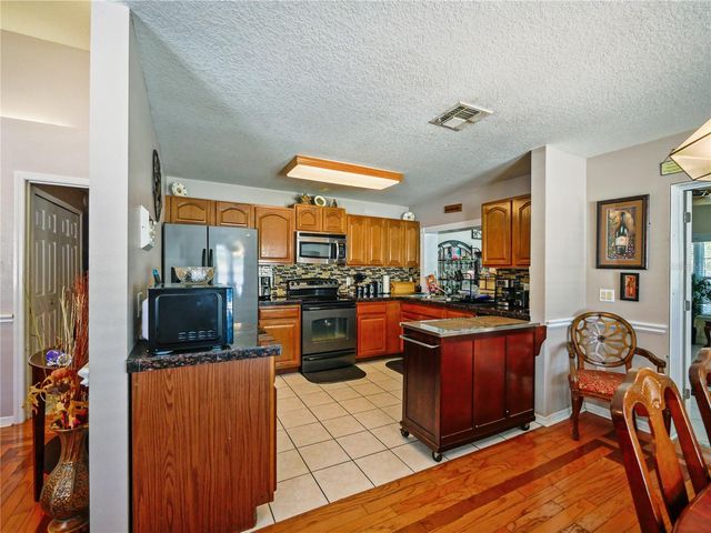 4856 ROBBINS AVENUE, Orlando, FL 32808