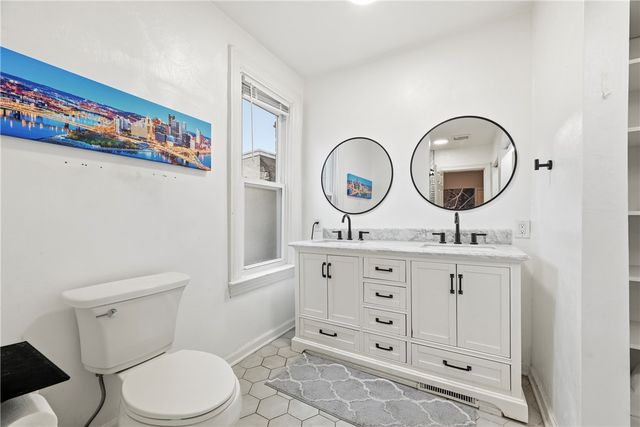 2120 Sidney St, South Side, PA 15203