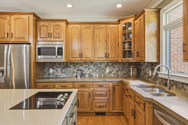 9542 Legacy Oaks Drive, Ooltewah, TN 37363
