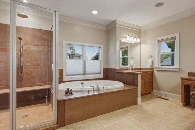 9542 Legacy Oaks Drive, Ooltewah, TN 37363