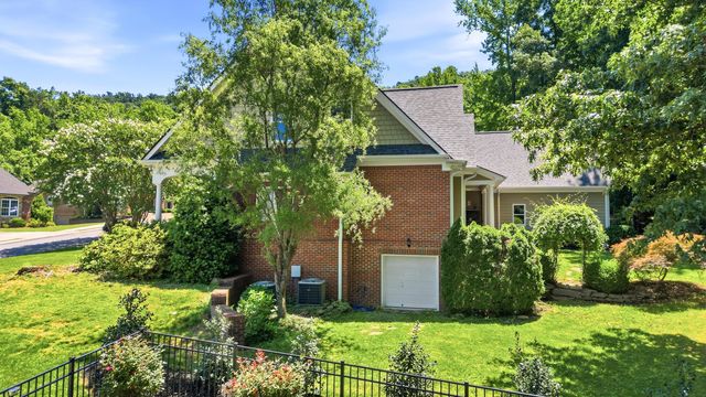 9542 Legacy Oaks Drive, Ooltewah, TN 37363