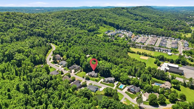9542 Legacy Oaks Drive, Ooltewah, TN 37363