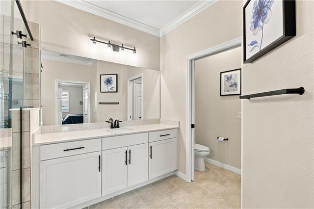 2387 Anguilla DR 202, Naples, FL 34120