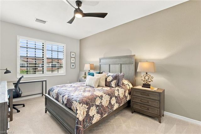 2387 Anguilla DR 202, Naples, FL 34120