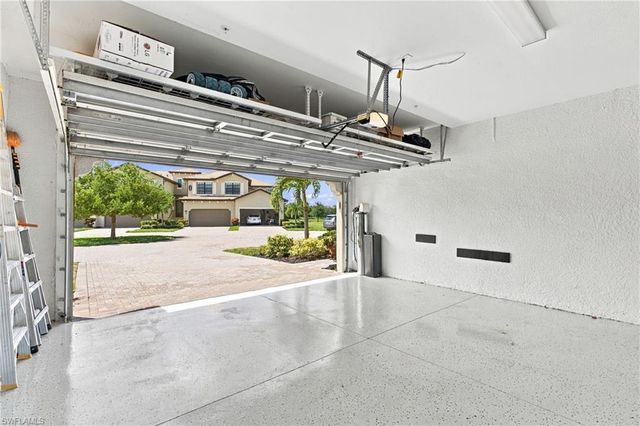 2387 Anguilla DR 202, Naples, FL 34120