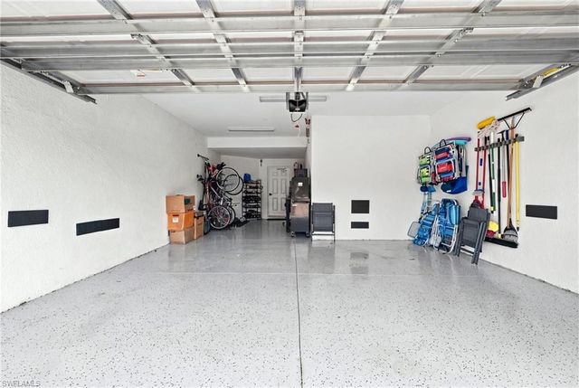 2387 Anguilla DR 202, Naples, FL 34120