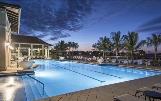 2387 Anguilla DR 202, Naples, FL 34120