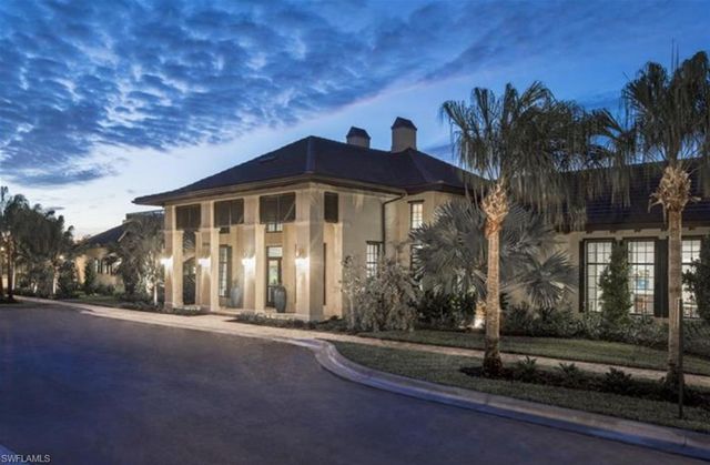 2387 Anguilla DR 202, Naples, FL 34120