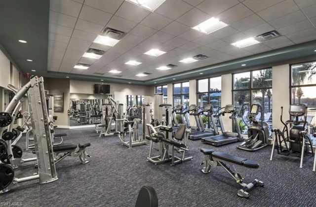 2387 Anguilla DR 202, Naples, FL 34120