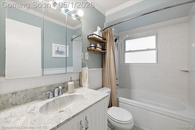 926 Catalpa Drive, Royal Oak, MI 48067