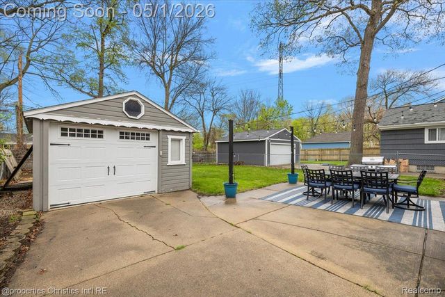 926 Catalpa Drive, Royal Oak, MI 48067