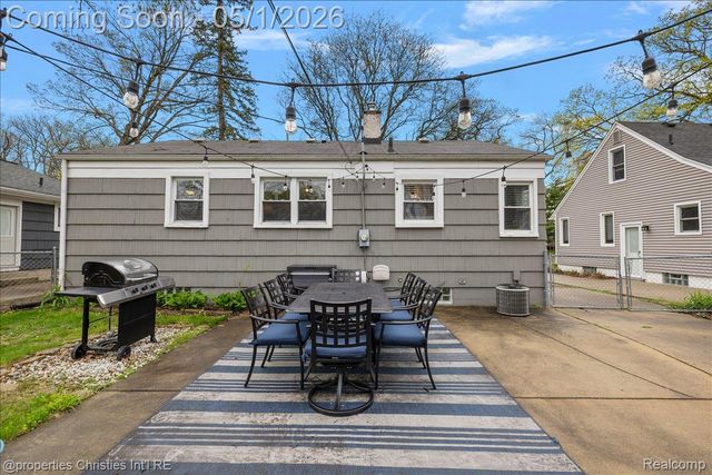 926 Catalpa Drive, Royal Oak, MI 48067