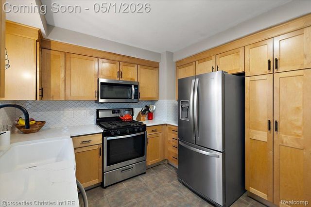 926 Catalpa Drive, Royal Oak, MI 48067