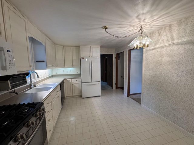 2503 E HARMON STREET, Appleton, WI 54915