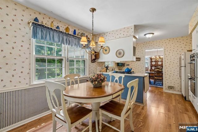7 Timber Drive, North Caldwell, NJ 07006