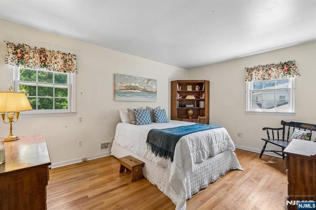 7 Timber Drive, North Caldwell, NJ 07006
