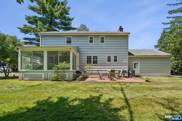 7 Timber Drive, North Caldwell, NJ 07006