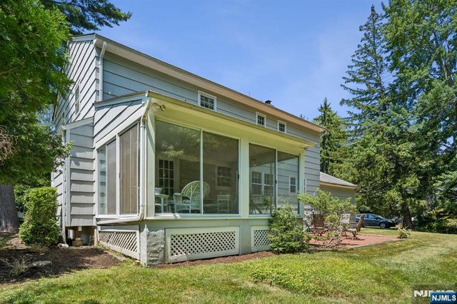 7 Timber Drive, North Caldwell, NJ 07006