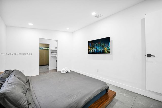112 NW 53rd Street 112, Miami, FL 33127