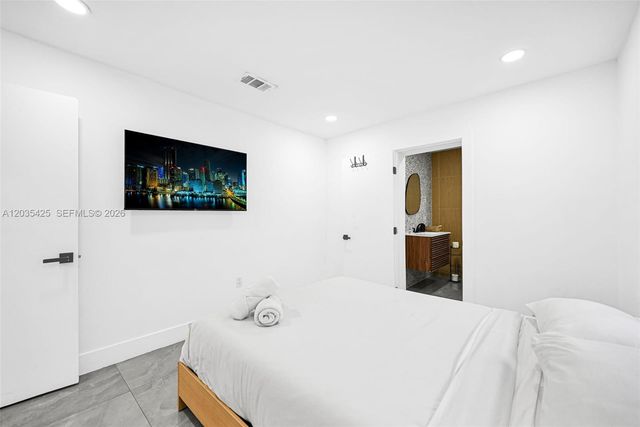 112 NW 53rd Street 112, Miami, FL 33127