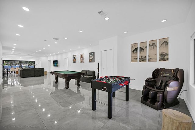 112 NW 53rd Street 112, Miami, FL 33127