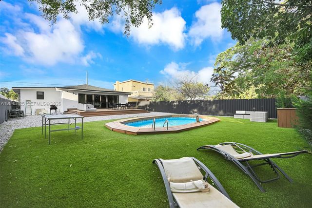 112 NW 53rd Street 112, Miami, FL 33127