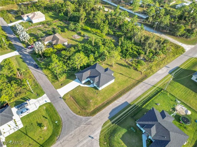 2911 37th ST W, Lehigh Acres, FL 33971