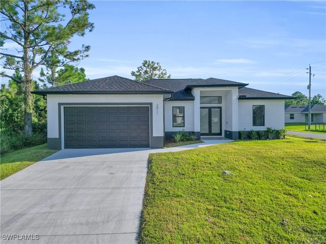 2911 37th ST W, Lehigh Acres, FL 33971