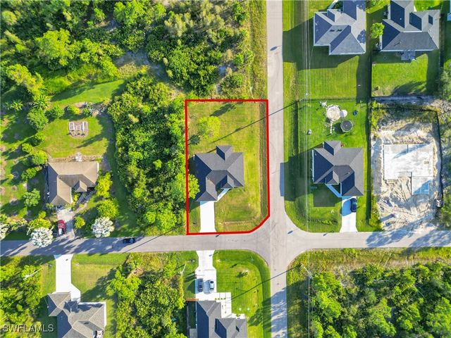 2911 37th ST W, Lehigh Acres, FL 33971