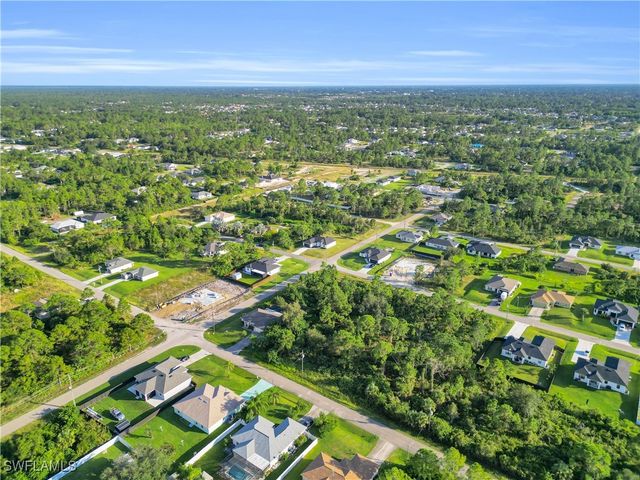 2911 37th ST W, Lehigh Acres, FL 33971