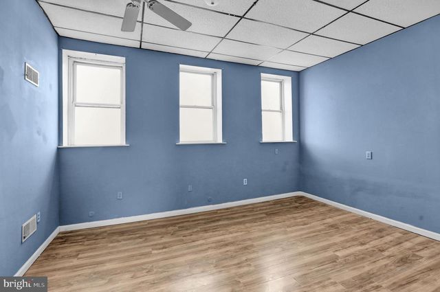 70 N CENTRE AVENUE, Leesport, PA 19533