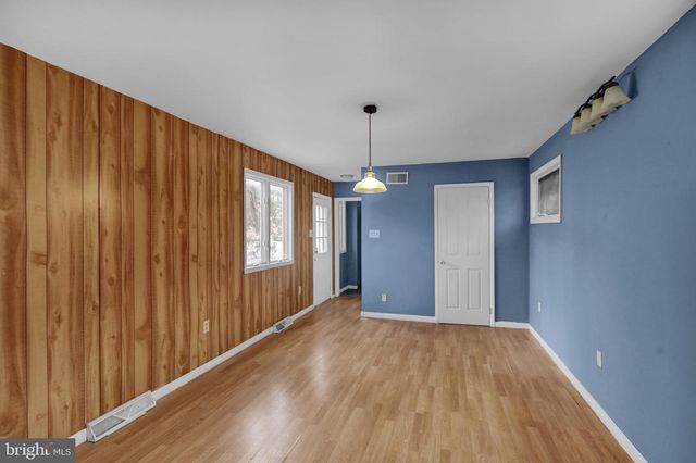 70 N CENTRE AVENUE, Leesport, PA 19533