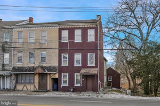 70 N CENTRE AVENUE, Leesport, PA 19533
